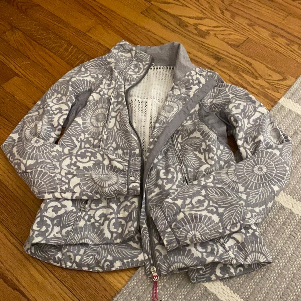 Lululemon coat